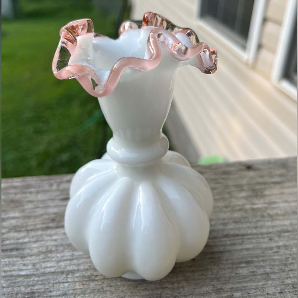 Vintage Fenton Pink and White Ruffled Edge Vase
